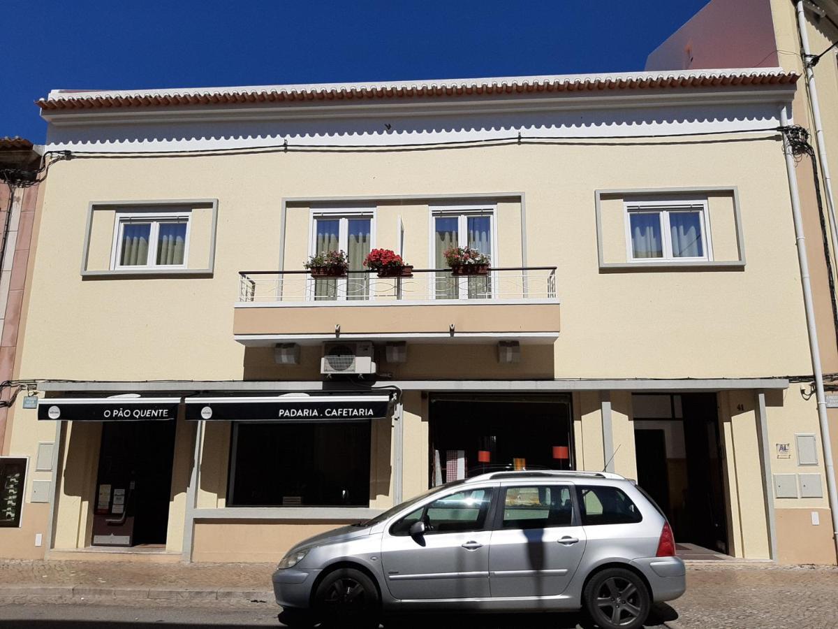 شقة Santiago do Cacém  في Alojamento Ferreira - Apartamento B المظهر الخارجي الصورة